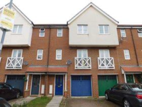 3 bedroom Terraced for sale